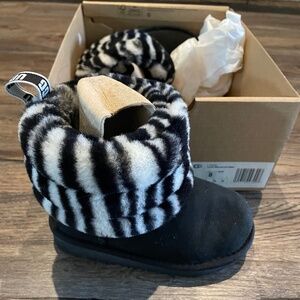 Toddler Ugg Zebra boots size 8